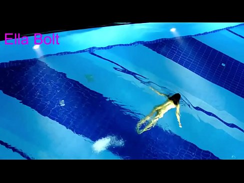 ❤️ Non posso smettere di guardare, giovane bionda catturata nuotare nuda nella piscina del resort ELLA BOLT Video di sessoal it.hentai-ita.ru ☑