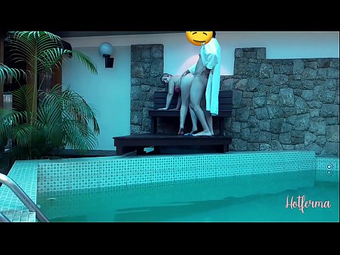 ❤️ Il capo invita la cameriera alla piscina, ma non poteva resistere a un caldo Video di sessoal it.hentai-ita.ru ☑